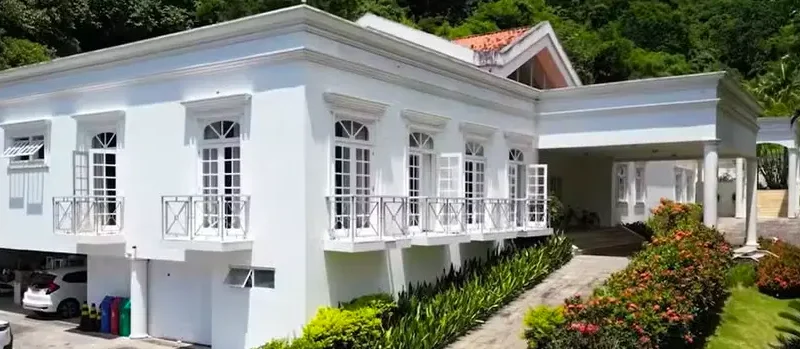 Mansão de Renato Aragão no Recreio é colocada à venda em meio a dívida milionária de IPTU