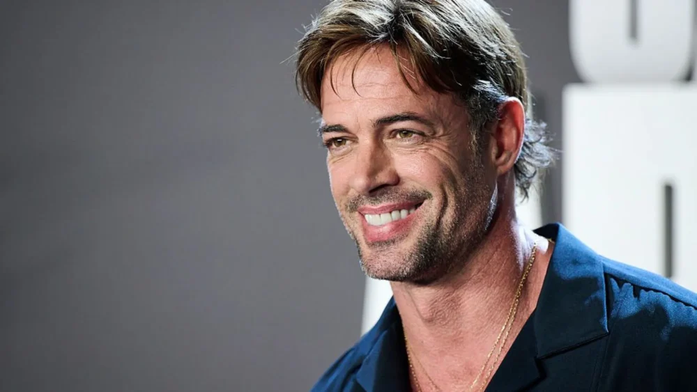 William Levy surge com mulher misteriosa e agita fãs